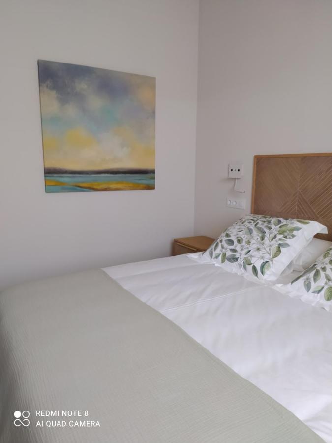 Apartamentos Pontedeume Riadoeume מראה חיצוני תמונה